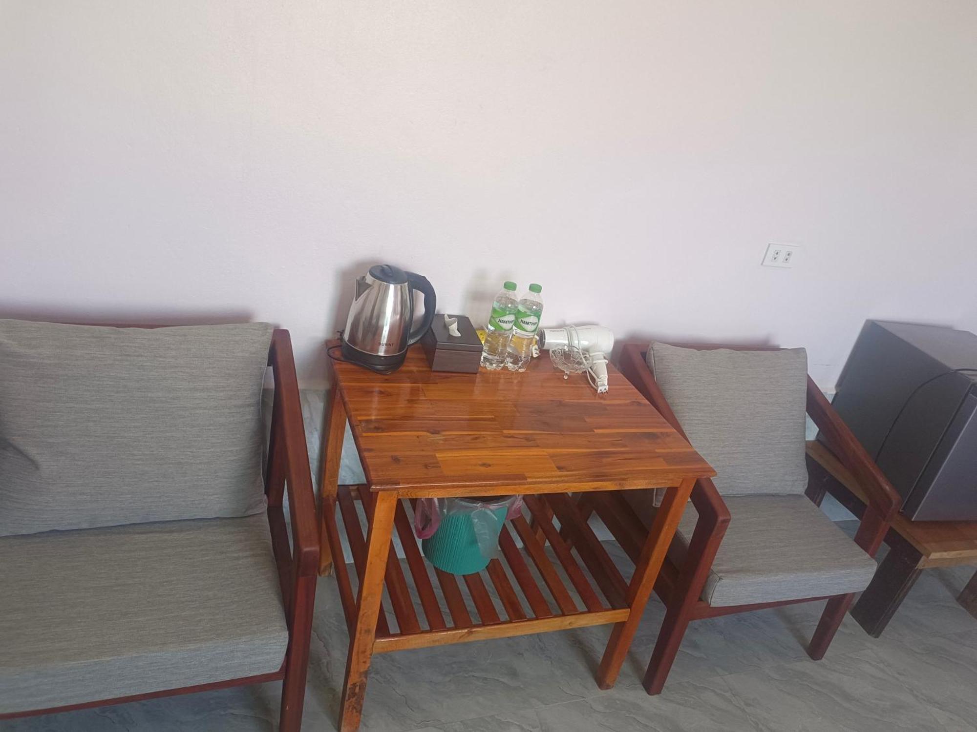 Dd Guesthouse 万荣 外观 照片